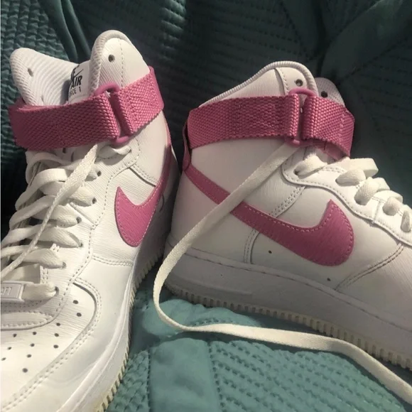 White air force 1s high tops hot sale
